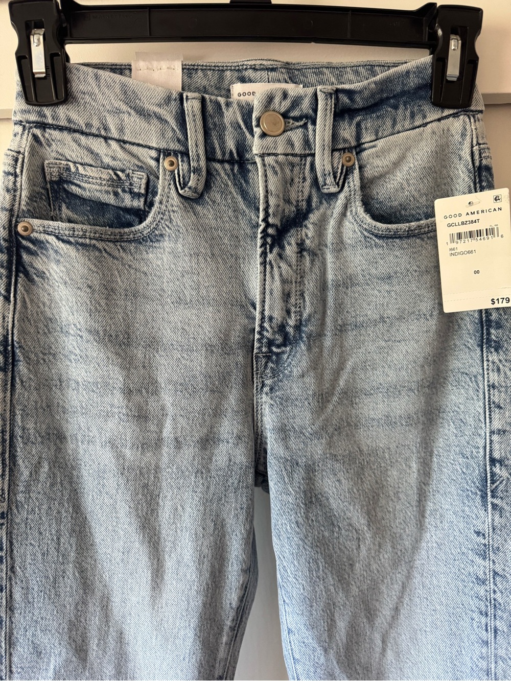 Good American Light Blue Jeans - Classic Slim Fit
